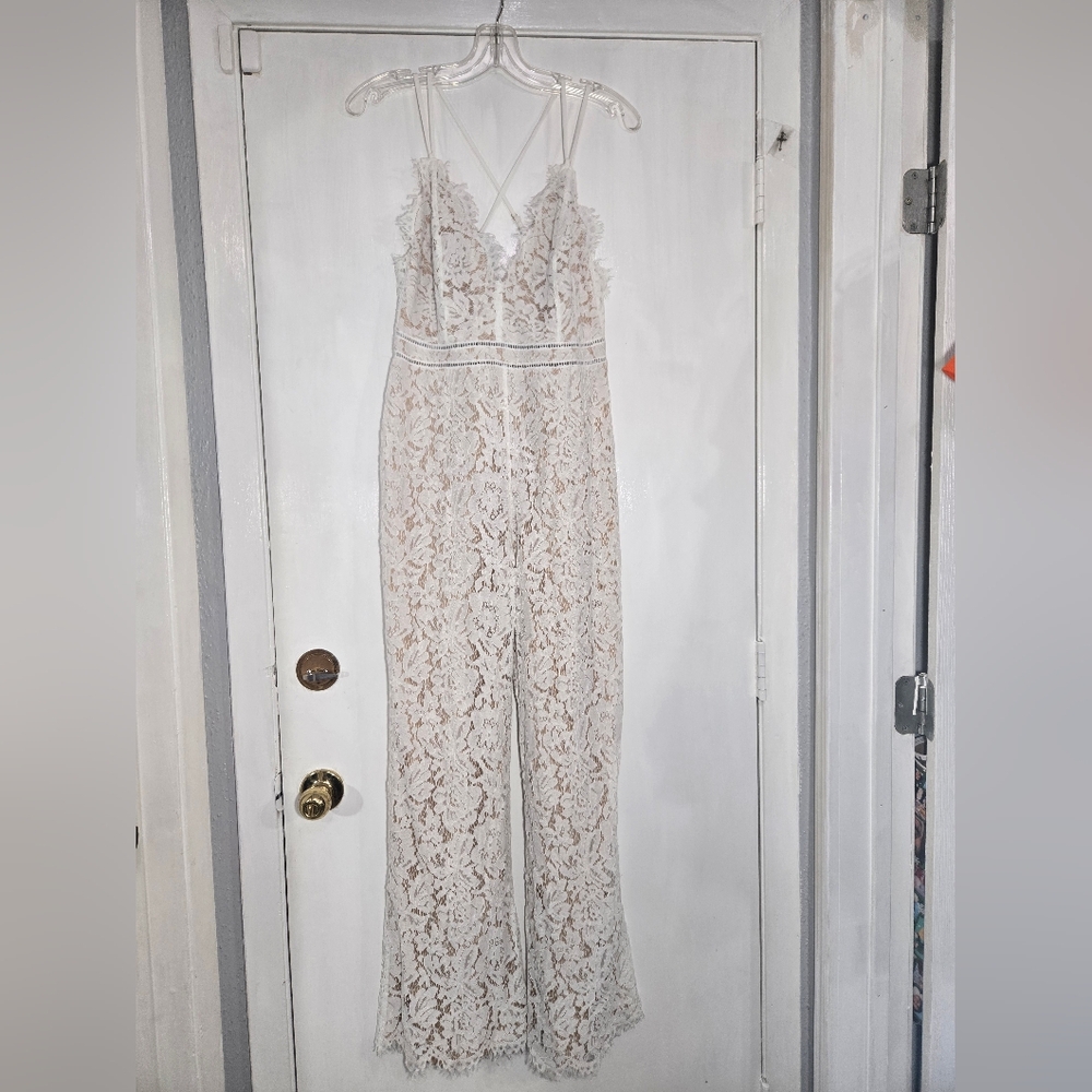 Aakaa Ivory Lace Jumpsuit Graduation/Brides - Picture 4 of 16